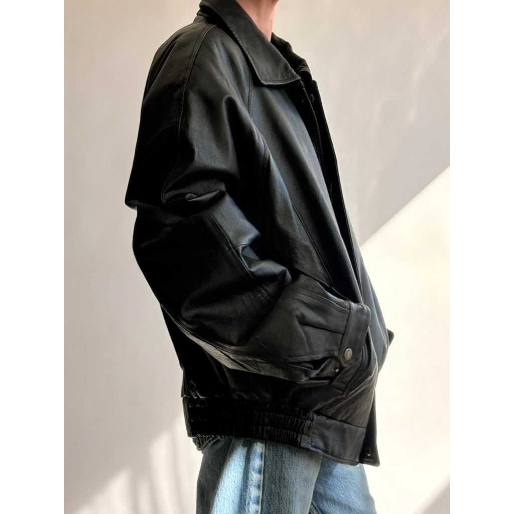 Vintage 90s North Crest Black Leather Bomber Jacket -large