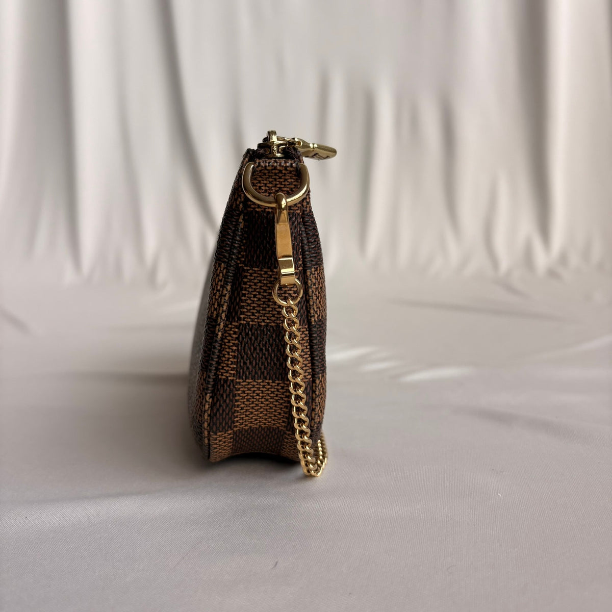 Louis Vuitton Mini Pochette Accessoires - Damier Ebène